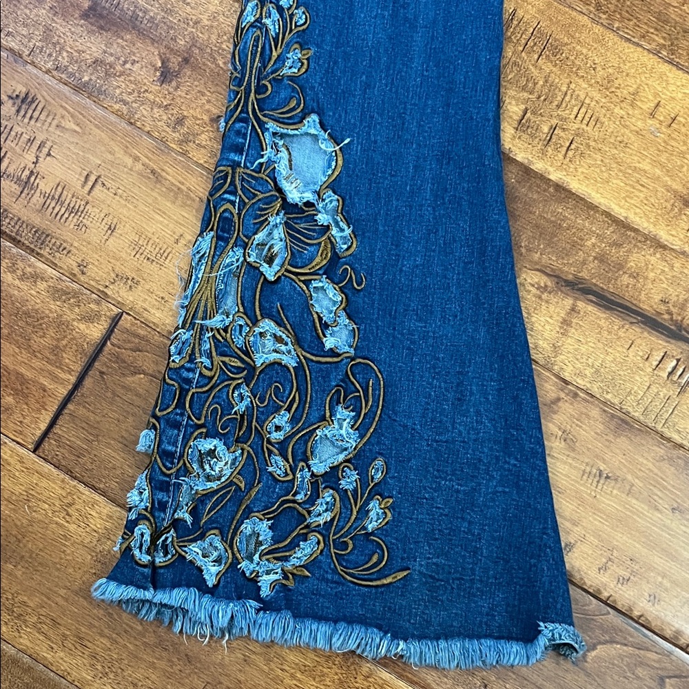 Embroidered Flare Jeans - Picture 3 of 6